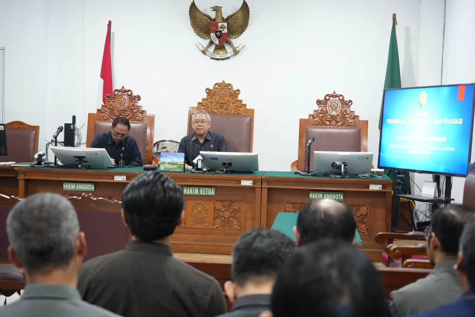 Ketua Pengadilan Tinggi Jakarta Pimpin Langsung Rapat Pembinaan dan Pengawasan di PN Jakarta Selatan