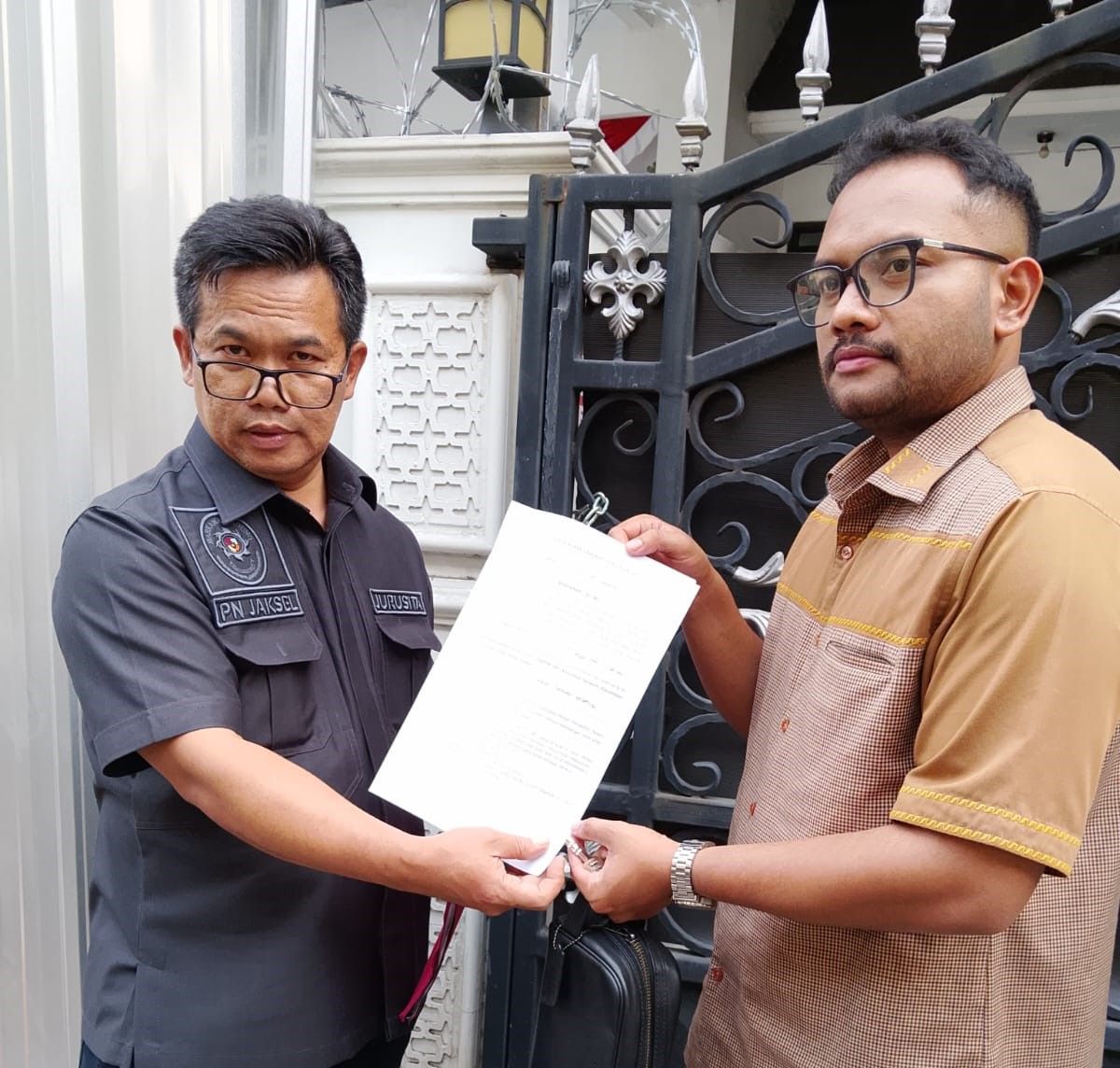 Pelaksanaan Eksekusi Pengosongan Nomor 62/Pdt.Eks.RL/2025/PN JKT.SEL Berjalan dengan Tertib dan Kondusif