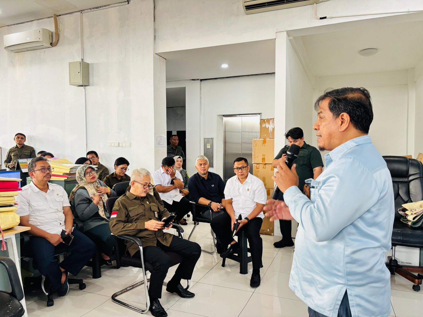 PN Jakarta Selatan Gelar Rapat Pembinaan dan Evaluasi Kepaniteraan untuk Tingkatkan Kinerja dan Integritas