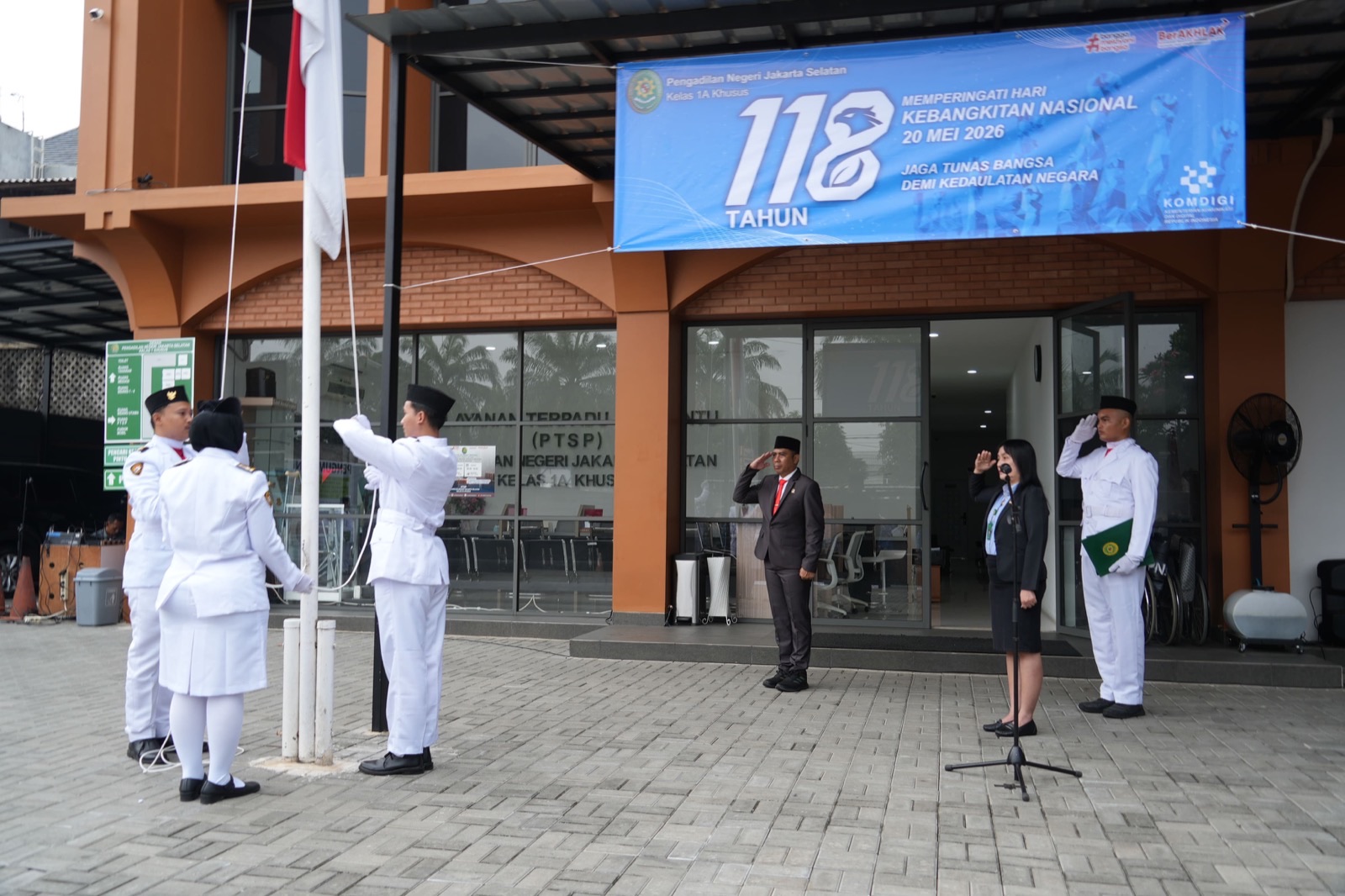 Peringati Harkitnas ke-118, PN Jakarta Selatan Usung Semangat "Jaga Tunas Bangsa Demi Kedaulatan Negara"